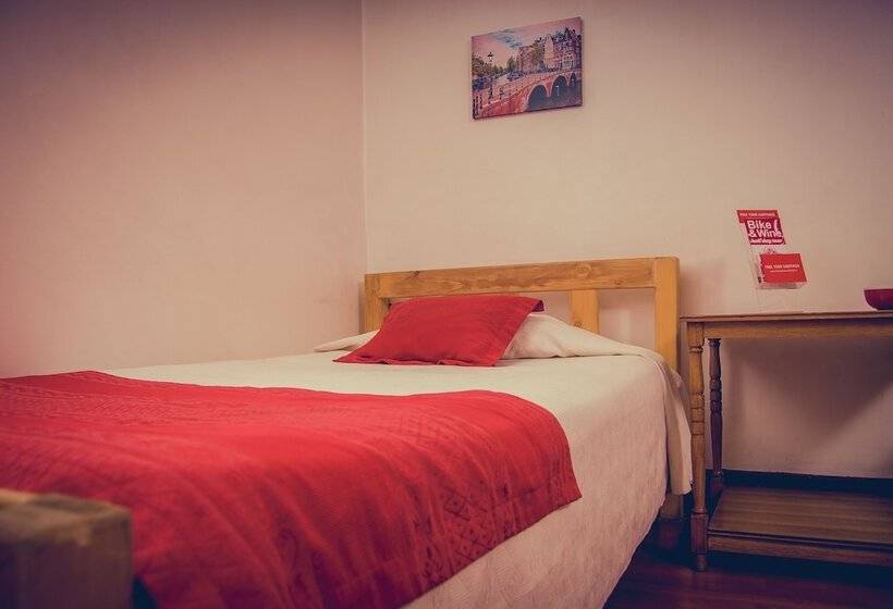 اتاق استاندارد با سرویس بهداشتی مشترک, Landay Hostel