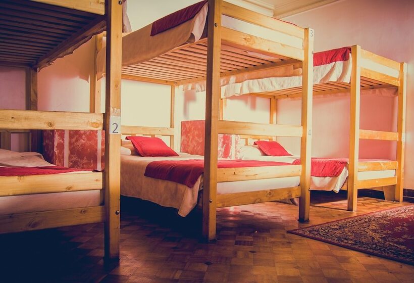 Bed in Shared Room with Shared Bathroom, Landay Hostel
