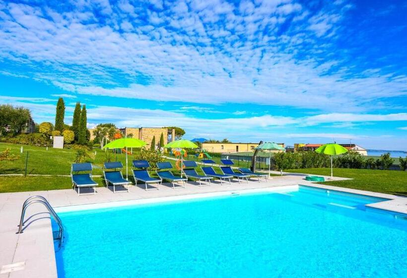 2 Bedrooms Apartment Lake View, Relais Rosa Dei Venti Ciao Vacanze