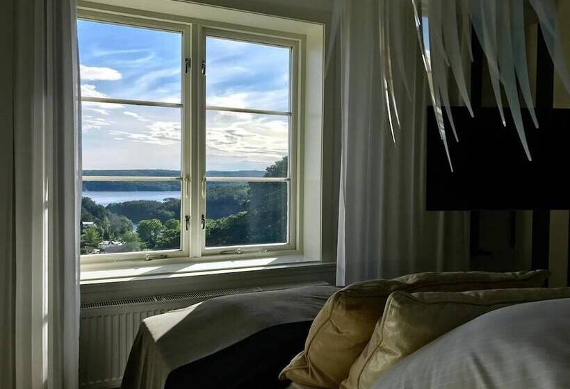 Полулюкс, Fredriksten Hotell