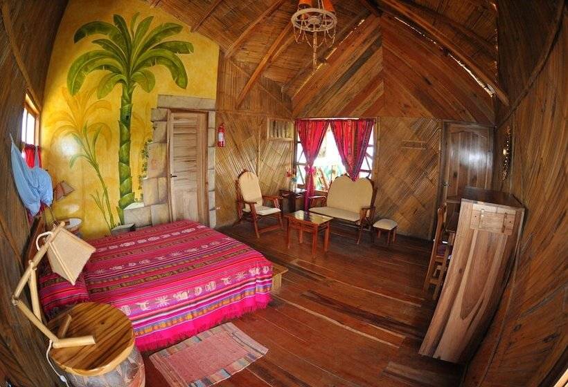 جناح, Azuluna Ecolodge