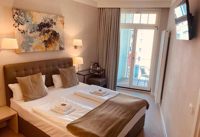 غرفة قياسية مزوَّدة بشُرفة, Lindenau Inn