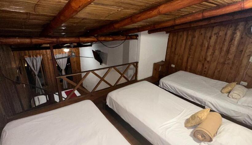 غرفة عائلية, Pacande B&b