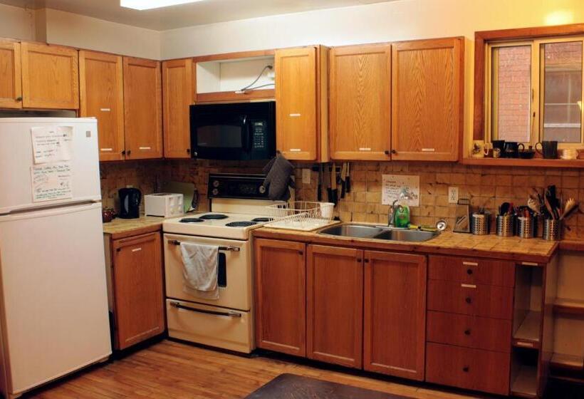 ベーシックトリプルルーム, Ottawa Backpackers Inn