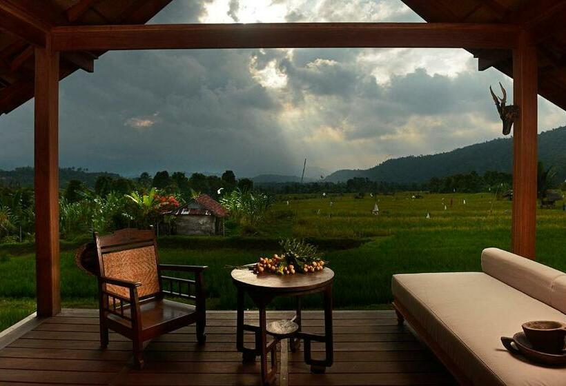 بانگلوی استاندارد, Sanak Retreat Bali