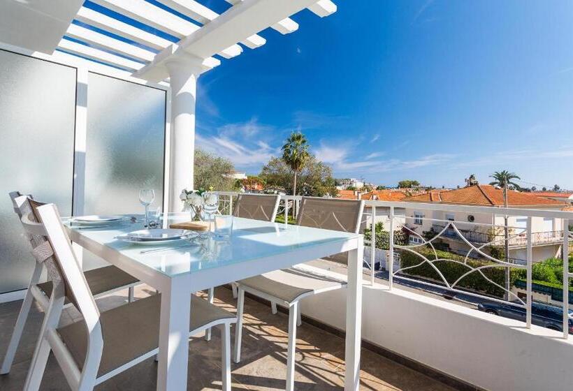 استودیو استاندارد با تراس, Villa Velvet