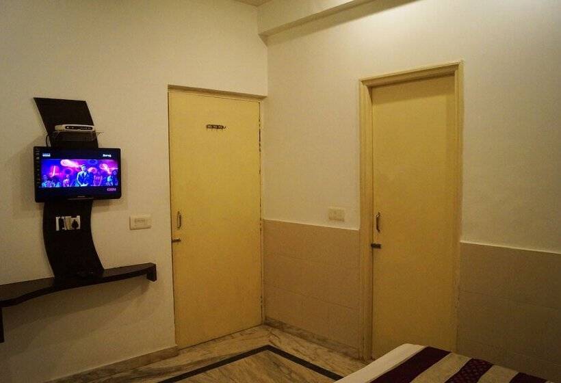 Номер Deluxe, Optimum Sheela Inn @ Taj