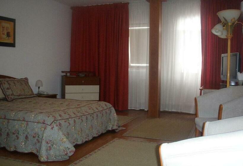 اتاق استاندارد, Tex Club