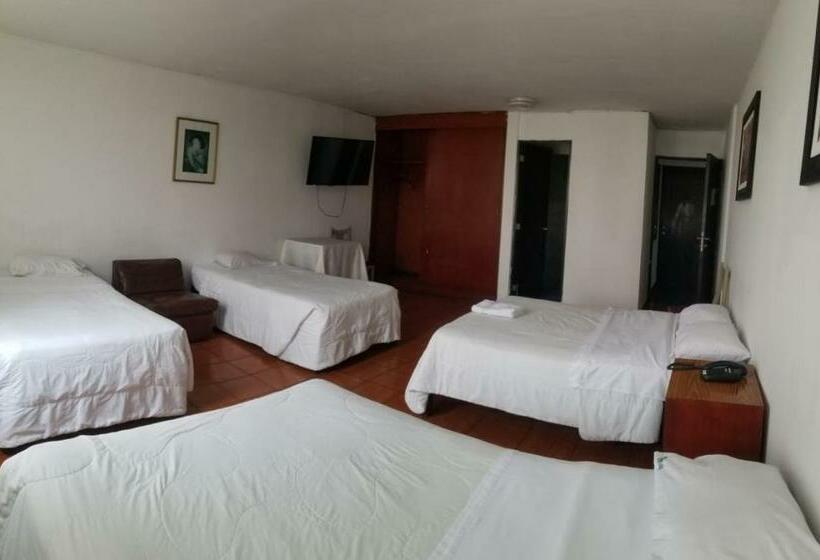 اتاق استاندارد چهار تخته, Hospedaje Oscar S