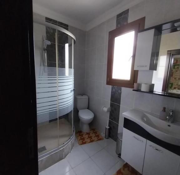 Четырехместный Номер Стандарт с Балконом, Jasmin Apart Otel
