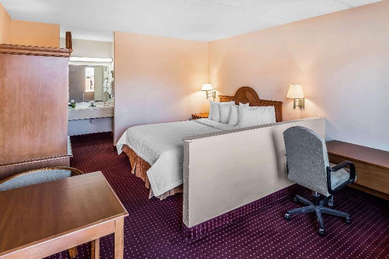 스탠다드 룸 킹사이즈 침대, Econo Lodge