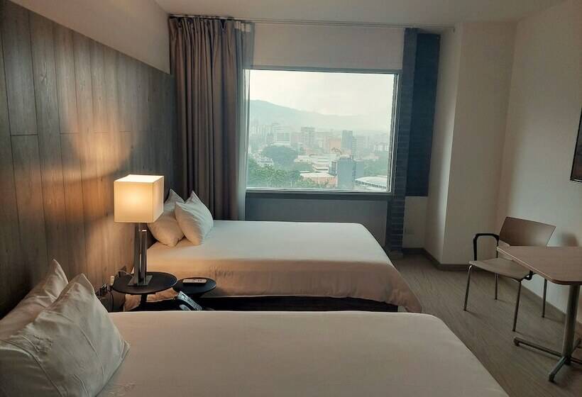 Студия Стандарт, Viaggio Medellin Grand Select