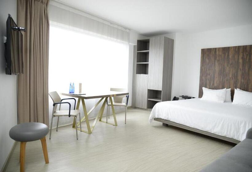 Estudio Familiar, Viaggio Medellin Grand Select