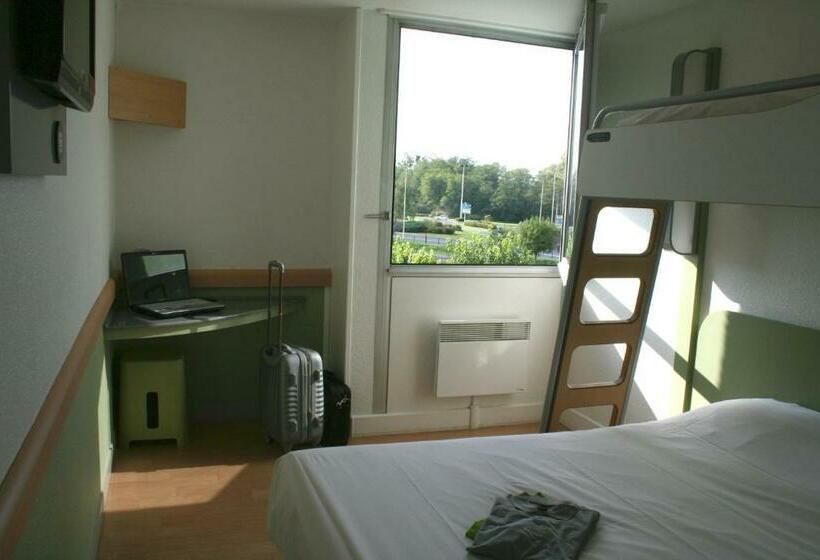 Номер Стандарт Трехместный, Ibis Budget Thiers