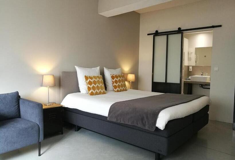 Номер Стандарт Кровать Кинг Адаптированный для Инвалидов, L Observance Bed & Breakfast
