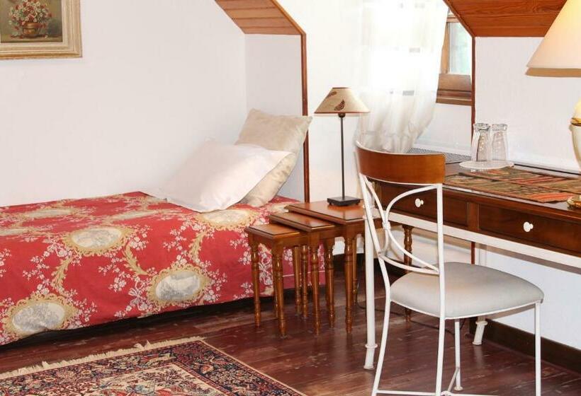 غرفة كومفورت ثلاثية, Chambres D Hôtes La Brillève