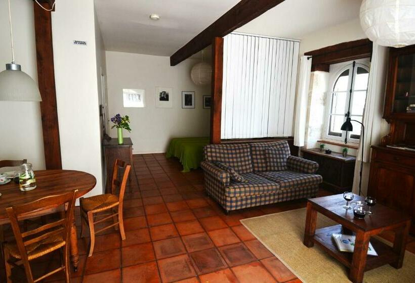 استودیوی لوکس, Le Manoir