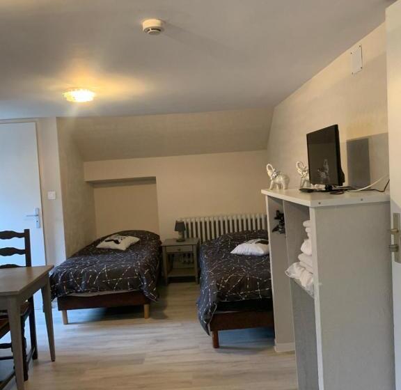 غرفة قياسية ثلاثية, Auberge Alsacienne