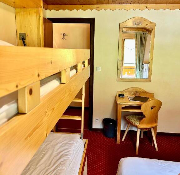 اتاق استاندارد سه نفره, Hameau Des Prodains   Hôtel