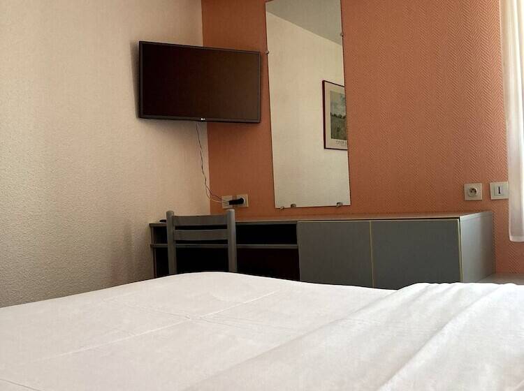 اتاق استاندارد, Brit Hotel Essentiel Moulins Avermes