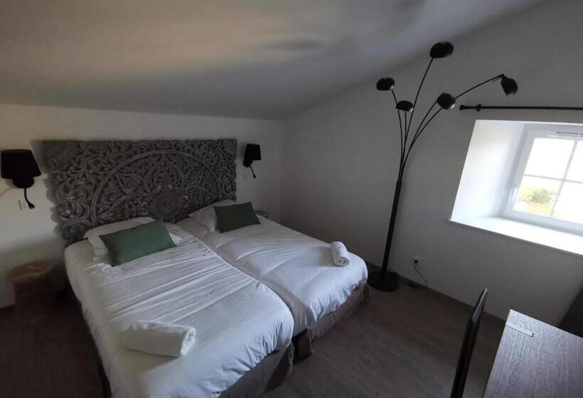 Апартаменты Superior 1 Спальня, Logis Le Relais Du Chapeau Rouge