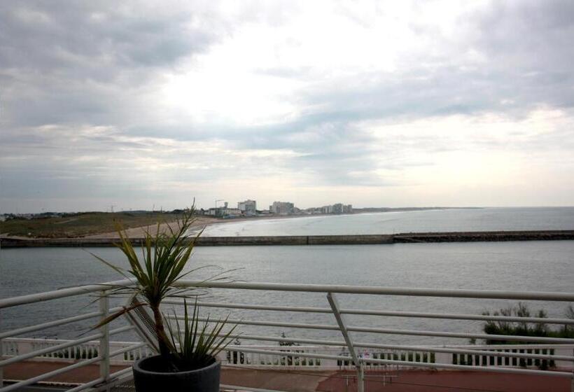 Полулюкс Вид на Море, Sea View