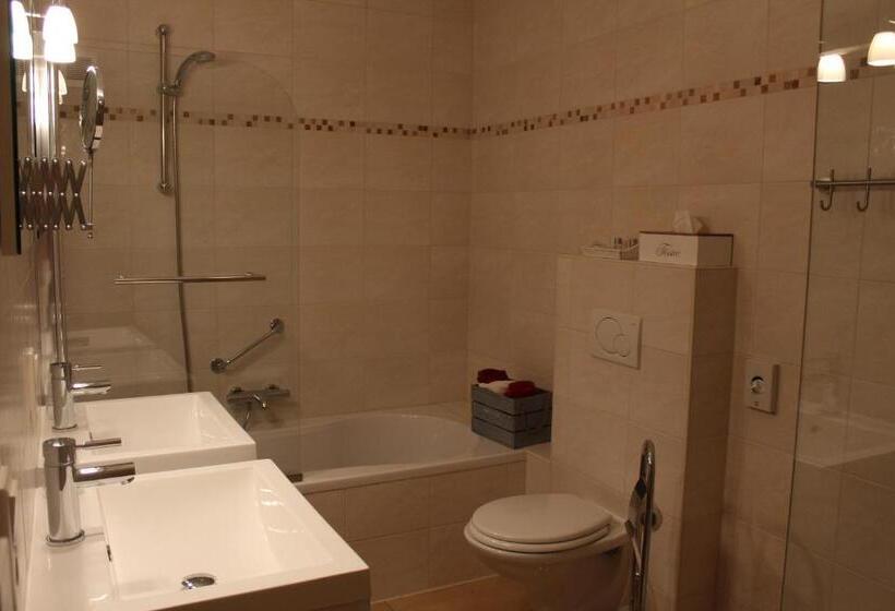 Полулюкс Вид на Сад, Landhotel Fernsicht