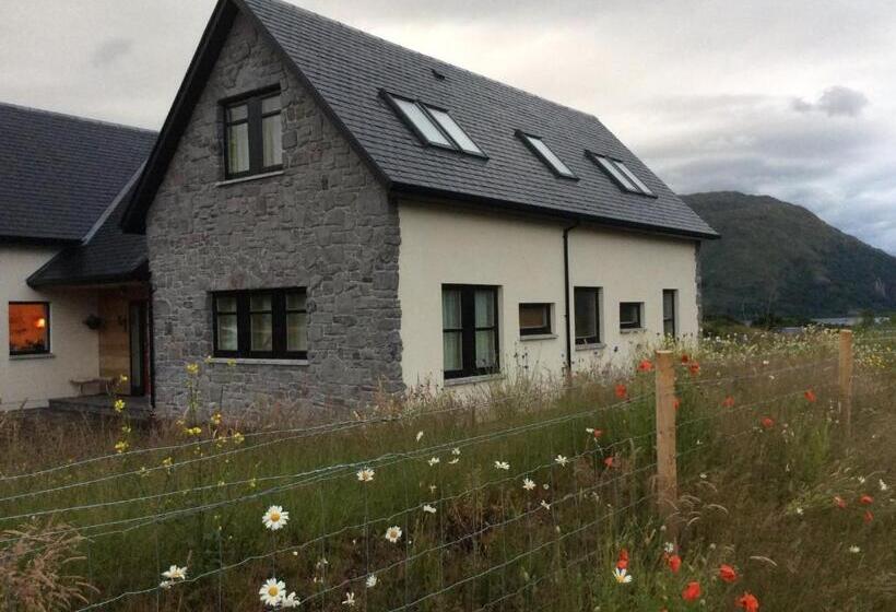 Люкс 2 Спальни, Ceo Mara Croft B&b & 2 Luxury Cabins