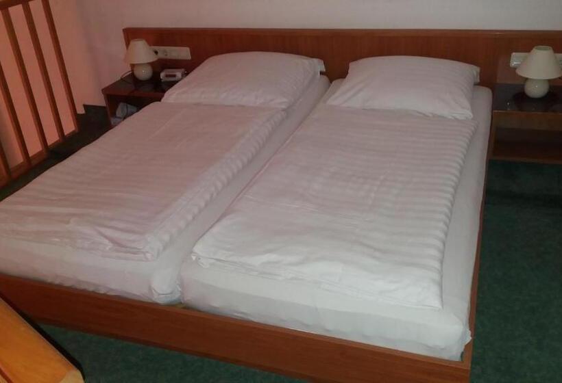 メゾネットスイート, Altes Wirtshaus Fördergersdorf Bed & Breakfast