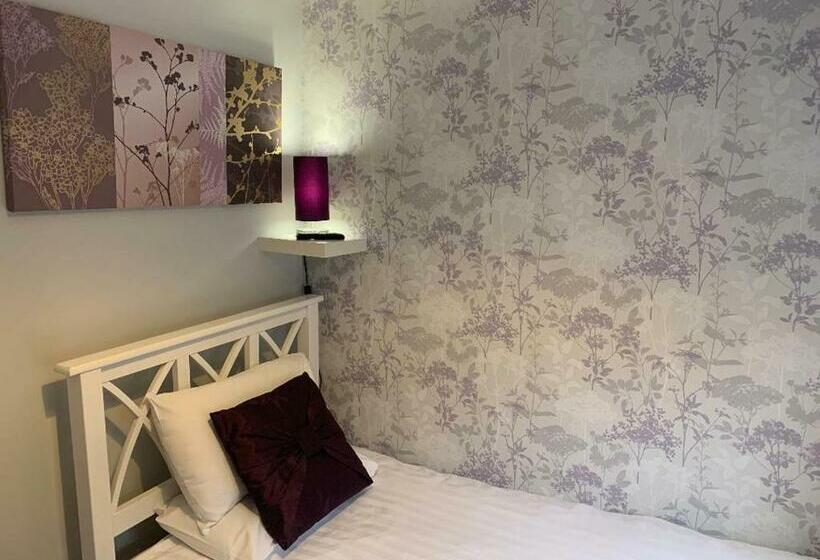 غرفة قياسية فردية, Lochside Guest House