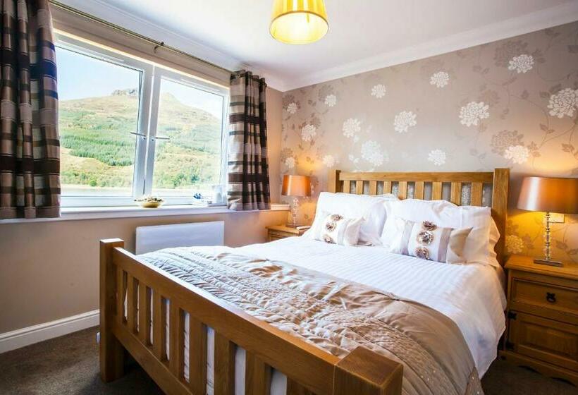 اتاق استاندارد با چشم‌انداز دریاچه, Lochside Guest House
