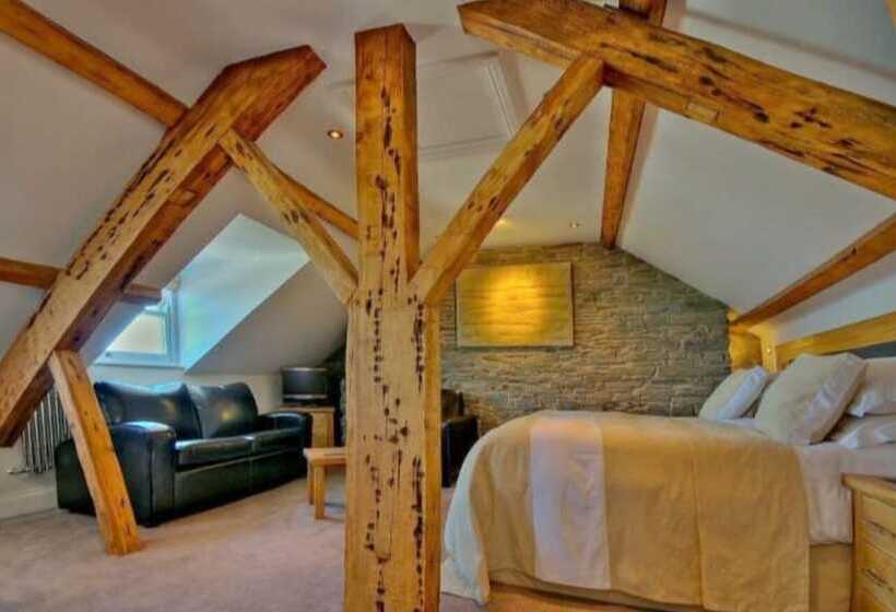 Номер Дюплекс, Gwesty Cymru