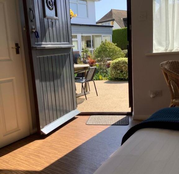 Семейный Номер Вид на Сад, The Coast Yard B & B Chalet