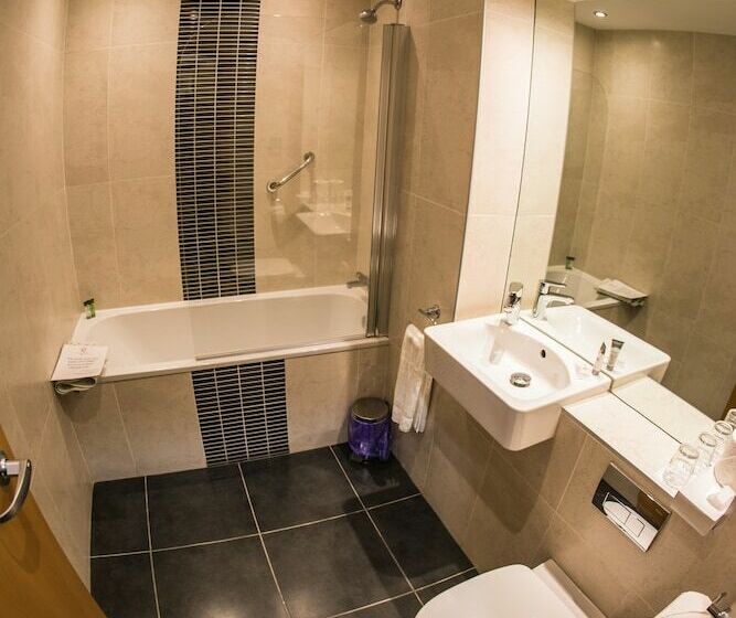 اتاق استاندارد یک نفره, Rosspark Hotel Kells