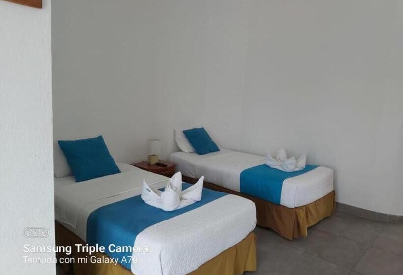 Quarto Estandar com Sacada, Galapagos Native