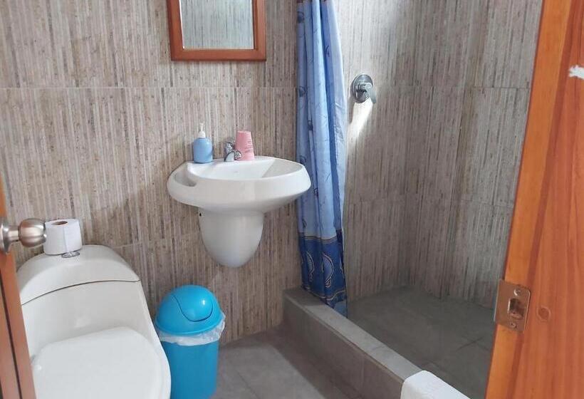 Quarto Estandar com Sacada, Galapagos Native