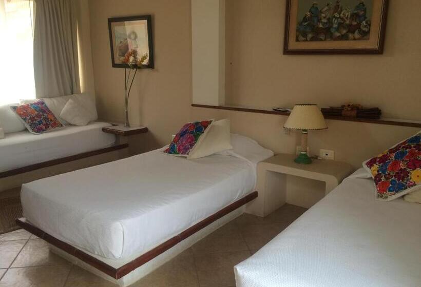 Номер Стандарт Трехместный, Boutique Playa Canela Ecuador
