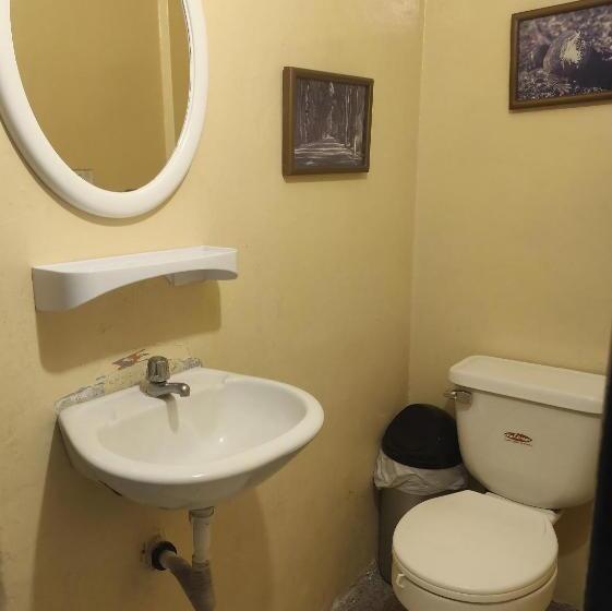 اتاق خانوادگی, Dreamkapture Hostel Close To The Airport And Bus Terminal