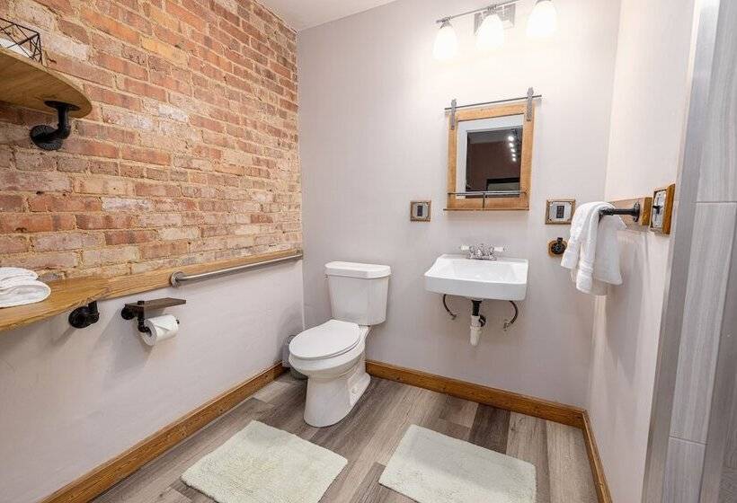 Люкс, Hartwell Suites