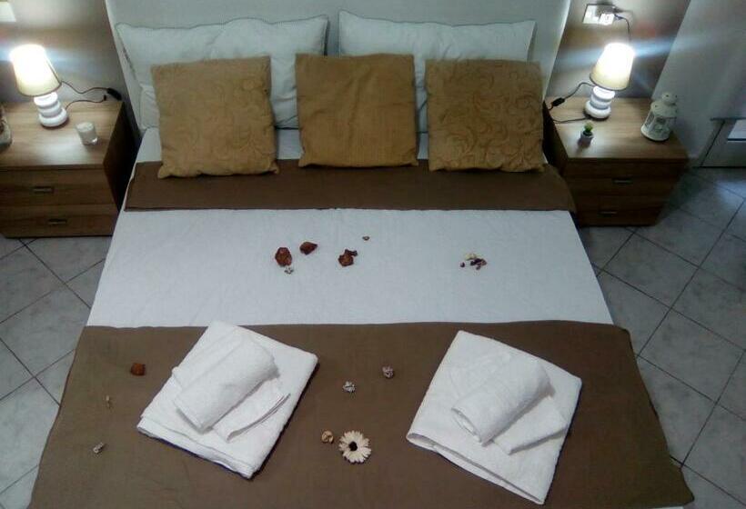 غرفة عائلية, Perla Del Mare Affittacamere