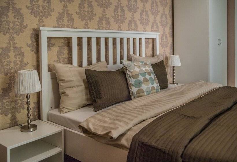 Семейный Номер, Hostel Esenin
