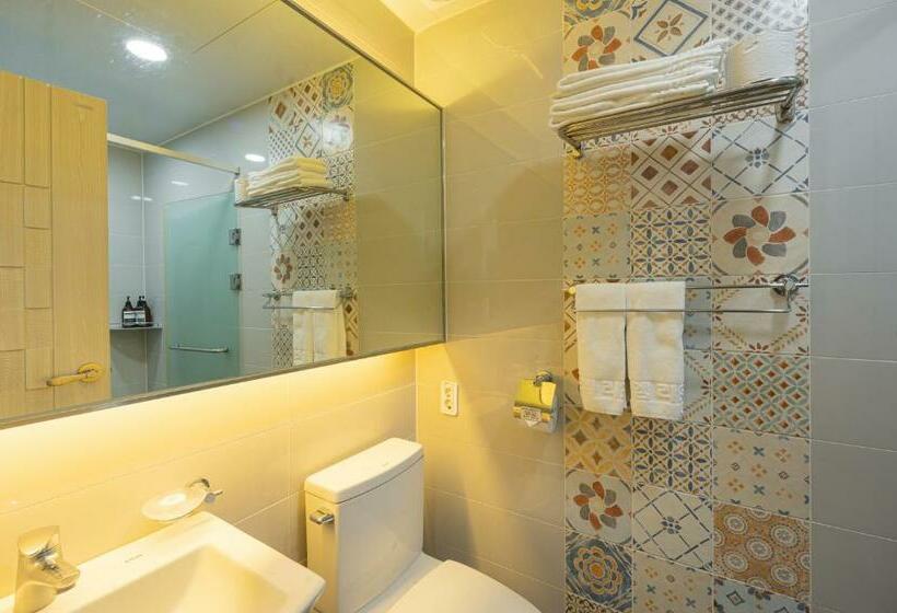 Номер Стандарт с Балконом, Jeju M Resort