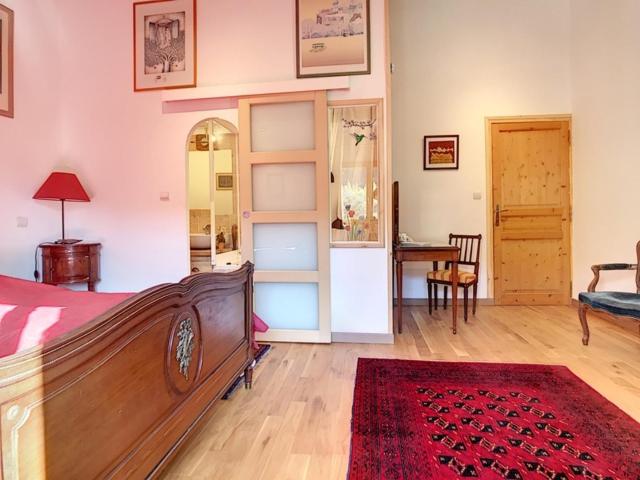 Quarto Estandar, Lesarnauds