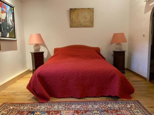 Quarto Estandar, Lesarnauds