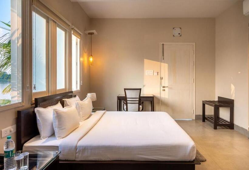 Номер Стандарт с Балконом, Jalchhabi Hotel & Resort
