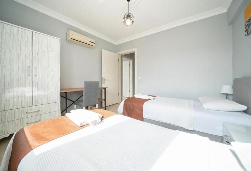 Apartamento 1 Dormitório com Sacada, Masal Apart