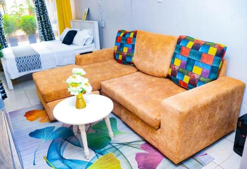 اتاق استاندارد با تراس, Kikat Furnished Studio Apartments
