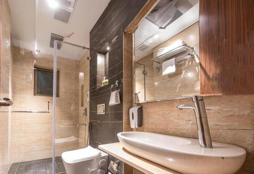 Номер Стандарт, Treebo Premium Heritage Grand  Majiwada Thane