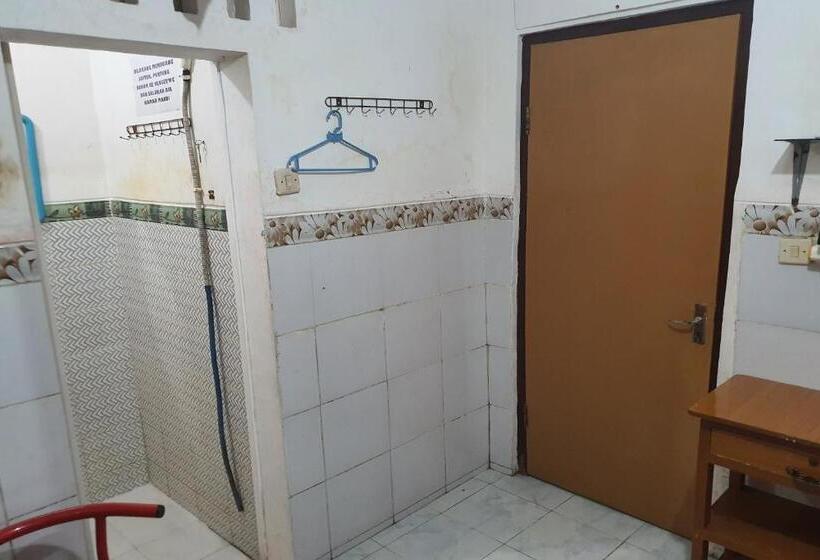 Cameră Standard, Spot On 93681 Qodri Homestay Syariah