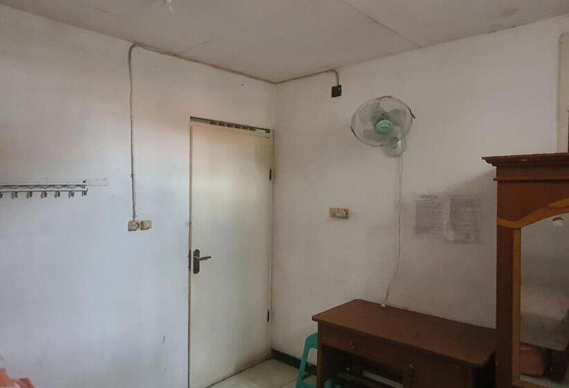 Cameră Standard, Spot On 93681 Qodri Homestay Syariah
